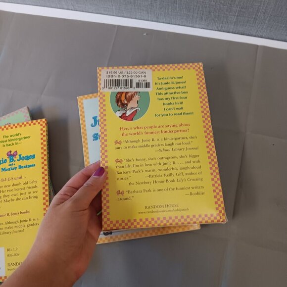 Junie B Jones First Boxed Set Ever Books 1-4 Barbara Park VTG 90s Childrens Book - Picture 8 of 9